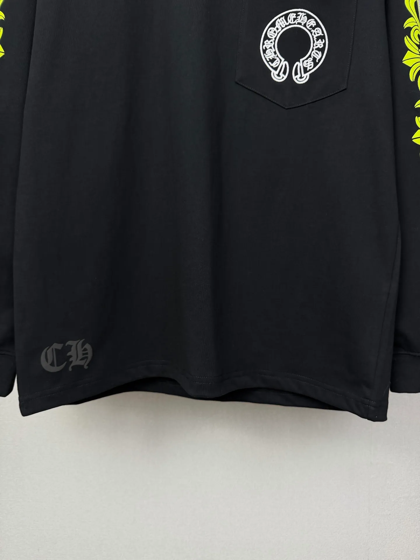 2026New Arrival 🧼 T Same Style Quality😘😘 100% Versatile T 👍 ：Black、White Size：S-XL